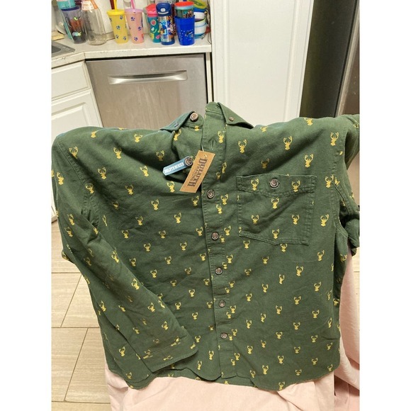 Duluth Trading Shirt Mens Large Untucked Relaxed Fit Holiday Deer Christmas NWT - Picture 1 of 3